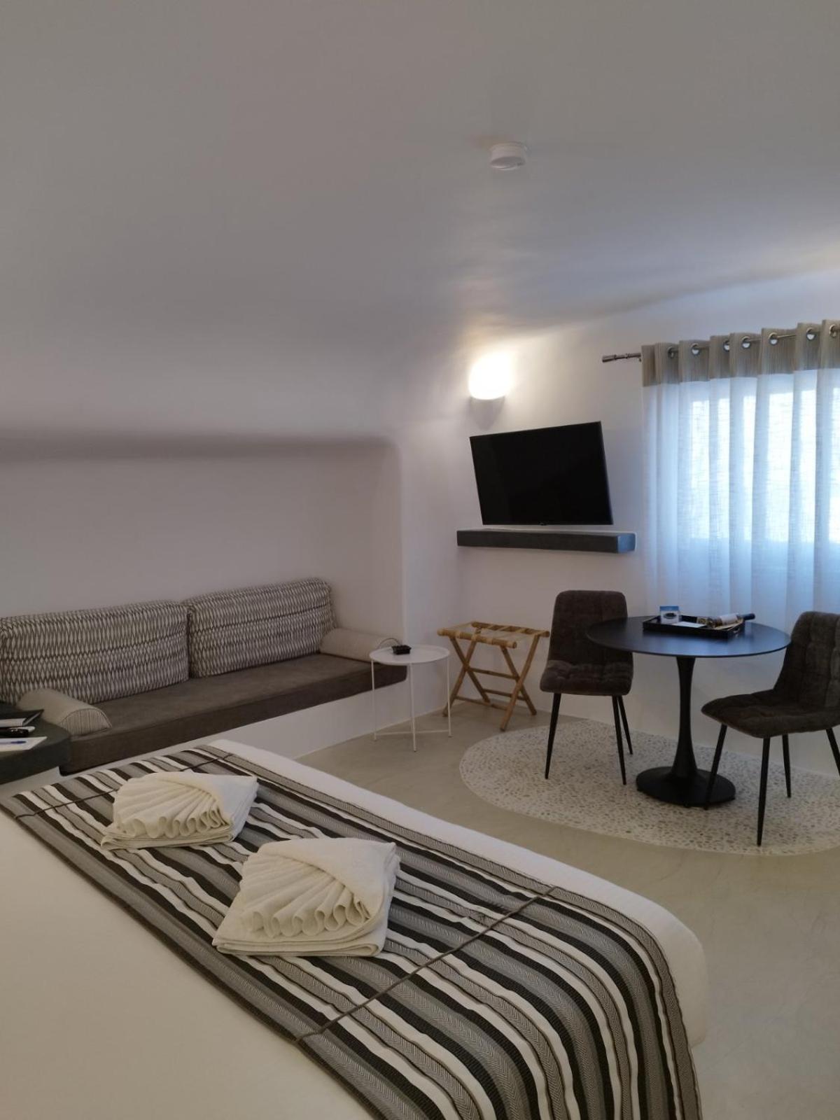Andreas Hospitality Διαμέρισμα Φηρά Εξωτερικό φωτογραφία